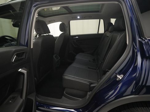 Used 2021 Volkswagen Tiguan SEL image 16