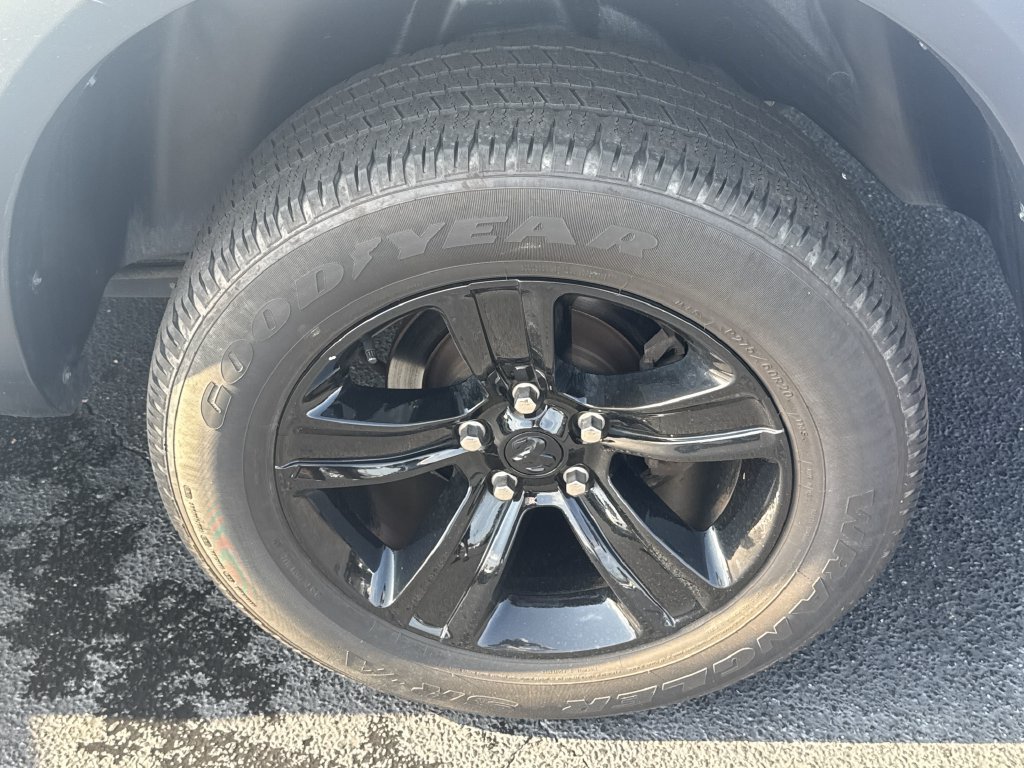Used 2024 RAM 1500 Warlock AWD/4WD image 19