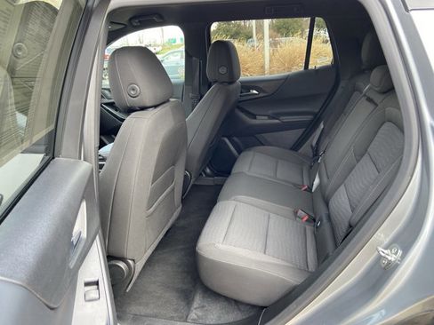 Used 2025 Chevrolet Equinox LT image 46