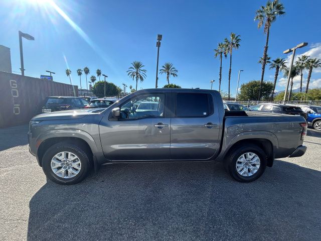 Used 2022 Nissan Frontier SV RWD image 5