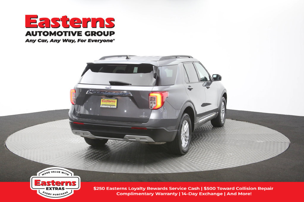 Used 2023 Ford Explorer XLT w/ Equipment Group 202A AWD/4WD image 41