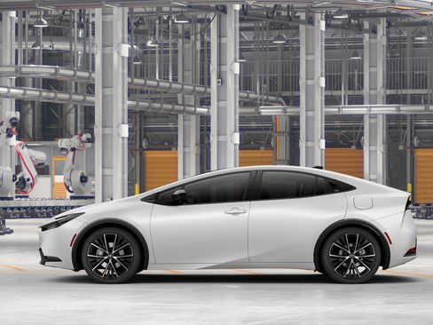 New 2027 Toyota Prius Limited w/ Limited Premium Package FWD image 4