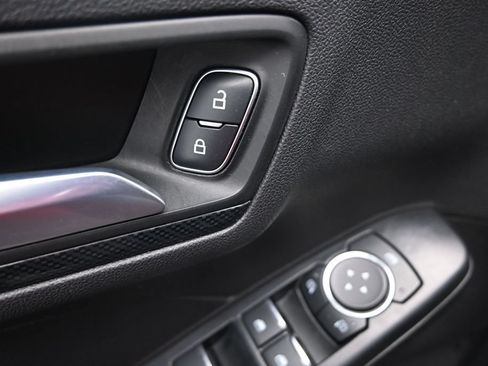 Used 2025 Ford Escape ST-Line FWD image 19