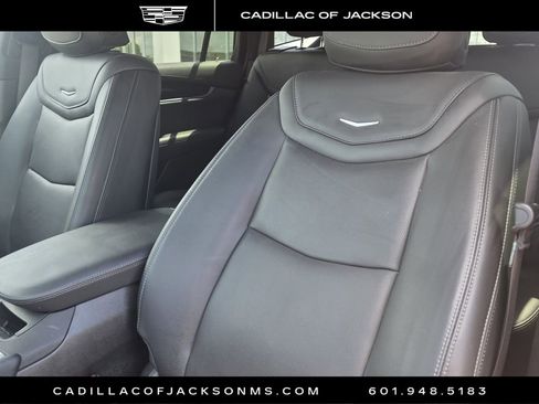 Certified 2024 Cadillac XT6 Premium Luxury w/ LPO, Floor Liner Package AWD/4WD image 19