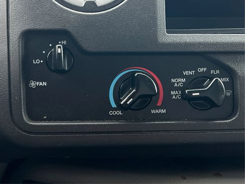 Used 2024 Ford E-350 and Econoline 350 Super Duty w/ Power Windows & Locks Group RWD image 36