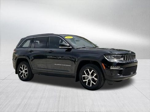 Certified 2025 Jeep Grand Cherokee Limited w/ MOPAR Finishing Package image 3