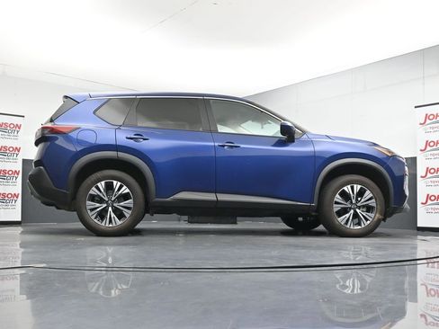 Used 2023 Nissan Rogue SV FWD image 38