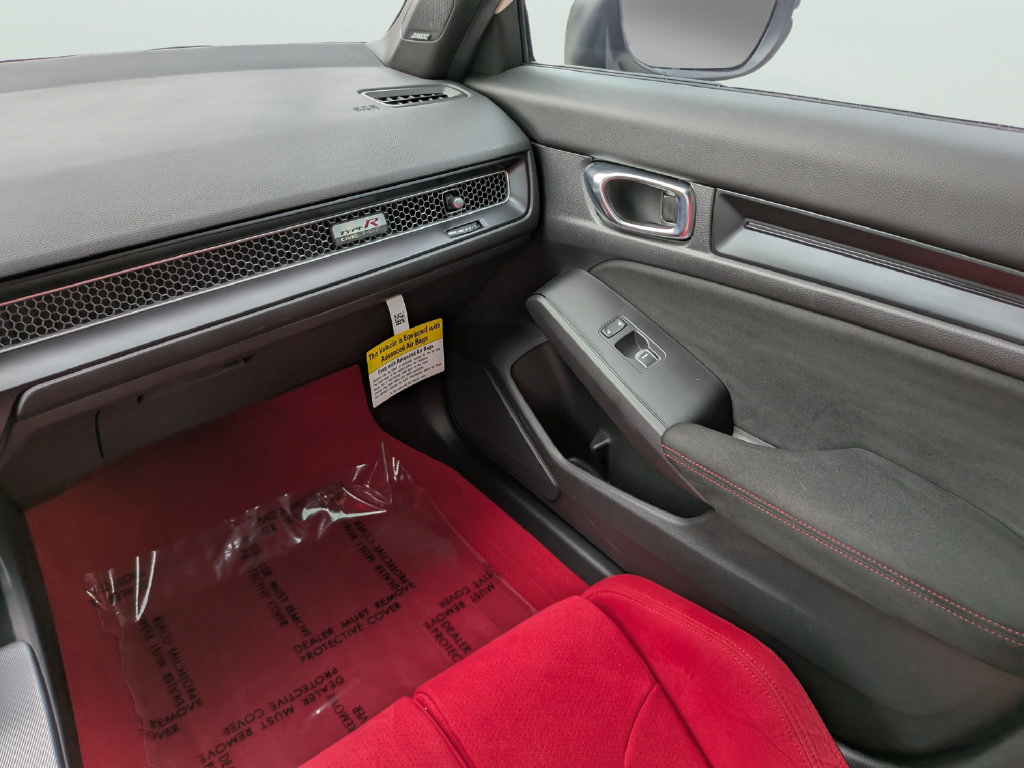 Used 2025 Honda Civic Type R image 15