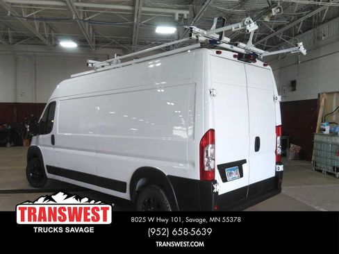 Used 2023 RAM ProMaster 2500 w/ Black Appearance Package FWD image 2
