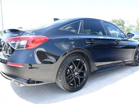 Used 2024 Honda Civic Sport image 2