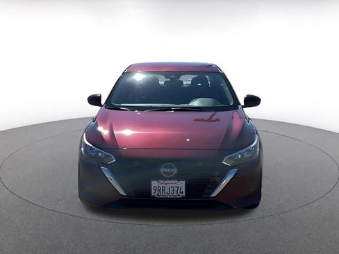 Used 2025 Nissan Sentra SV image 4