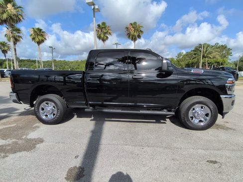 Used 2025 RAM 2500 Tradesman AWD/4WD image 3