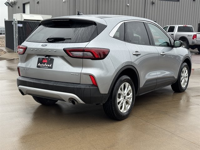 Used 2024 Ford Escape Active AWD/4WD image 5
