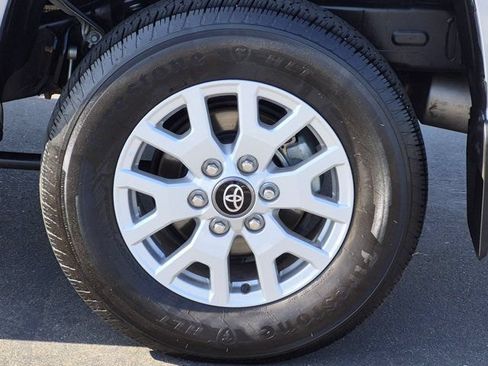 Certified 2025 Toyota Tacoma SR5 AWD/4WD image 13