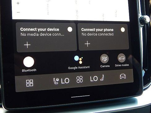 Used 2025 Volvo XC90 T8 Plus w/ Protection Package Premier image 19