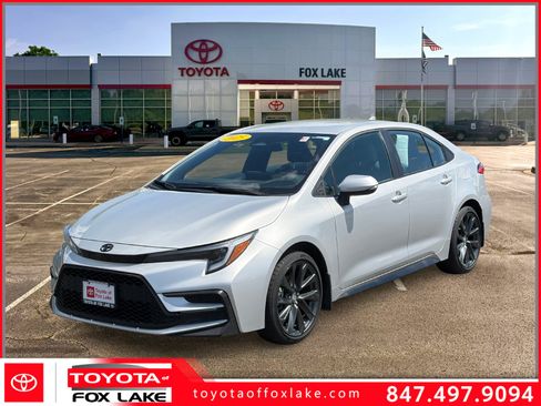 Used 2025 Toyota Corolla SE FWD image 1