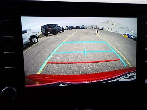 Used 2020 Toyota Corolla SE image 19