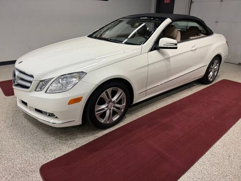 Used 2011 Mercedes-Benz E 350 Cabriolet image 40