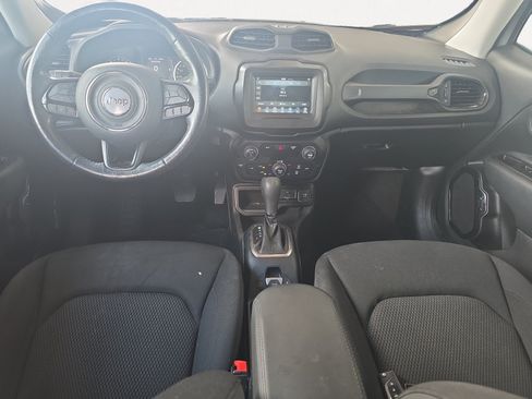 Used 2020 Jeep Renegade Altitude FWD image 2