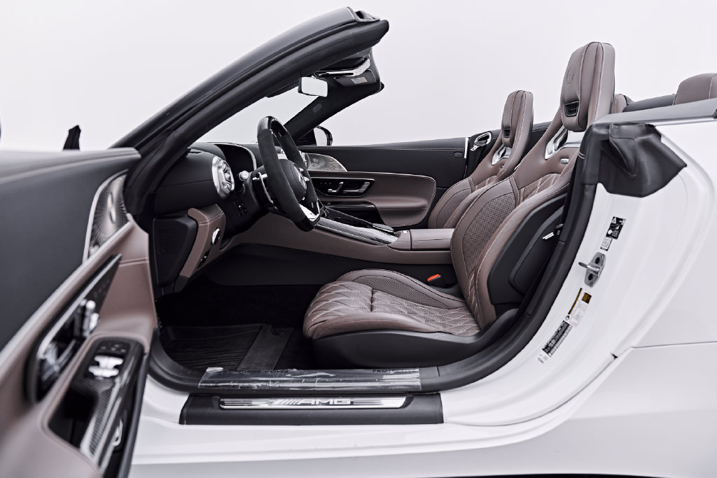 Used 2025 Mercedes-Benz SL 63 AMG 4MATIC image 38