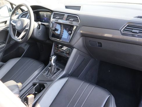 Used 2024 Volkswagen Tiguan Wolfsburg Edition image 37