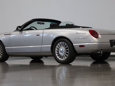 Used 2004 Ford Thunderbird RWD image 34