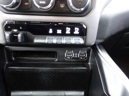 Used 2022 RAM 1500 Big Horn AWD/4WD image 48