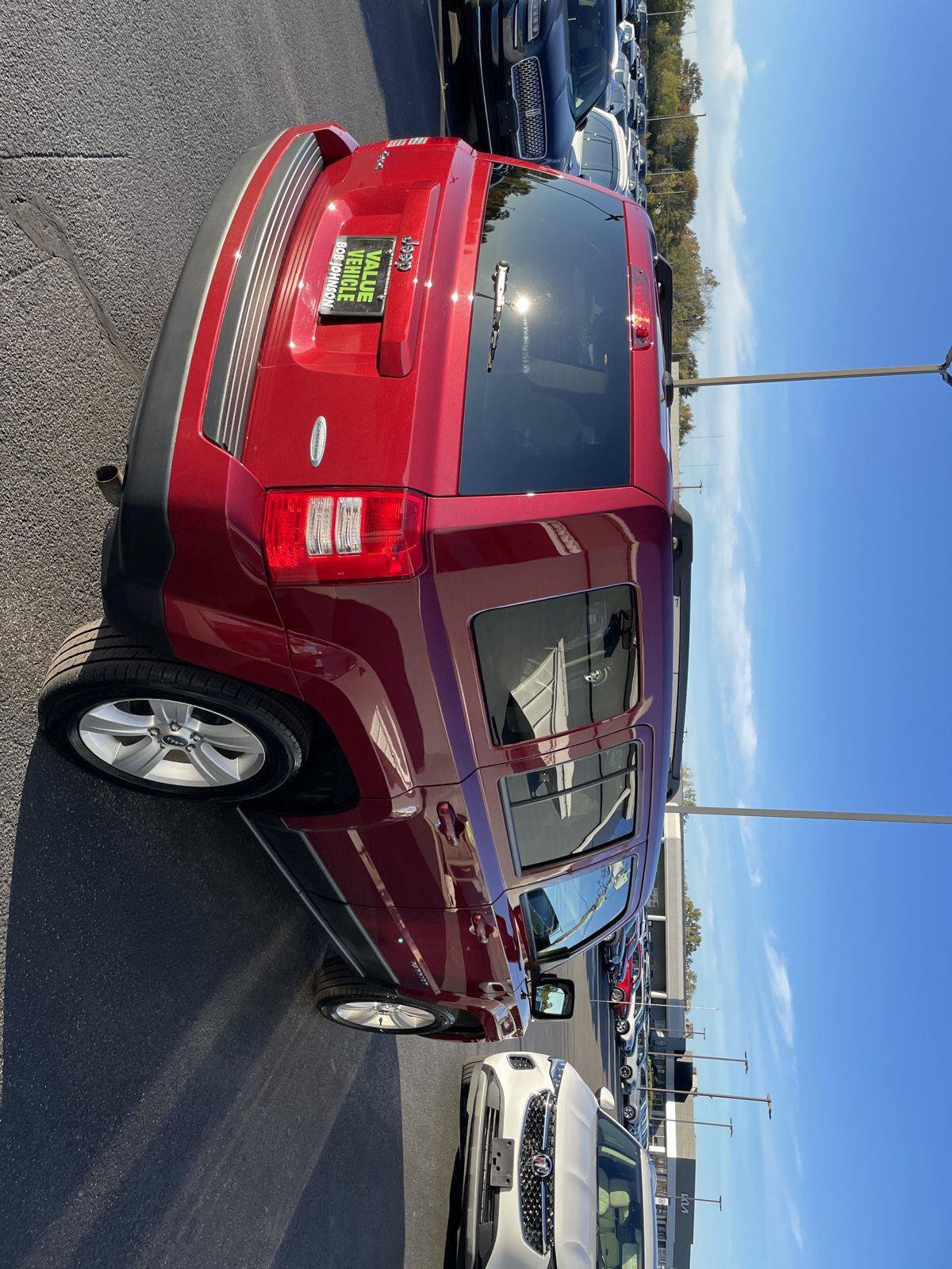 Used 2015 Jeep Patriot Latitude AWD/4WD image 8