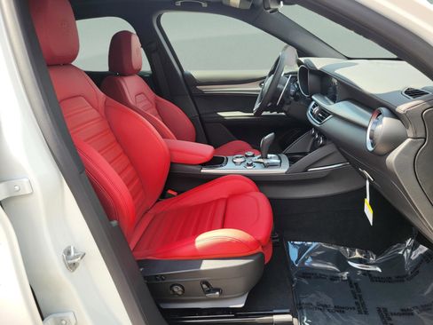 New 2026 Alfa Romeo Stelvio Sprint AWD/4WD image 37