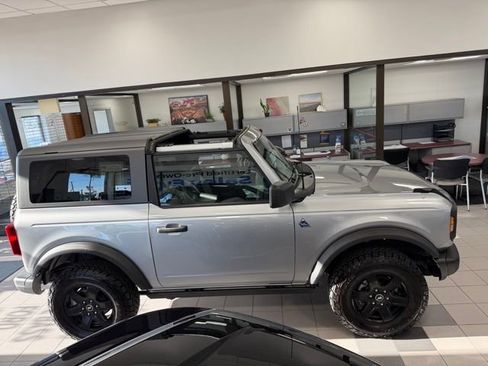 Used 2024 Ford Bronco Black Diamond AWD/4WD image 6