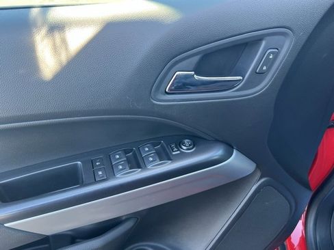 Used 2019 Chevrolet Colorado LT w/ LT Convenience Package image 19