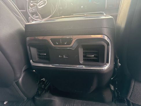 Used 2024 GMC Sierra 2500 Denali Ultimate image 24