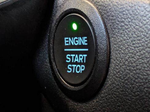 Certified 2021 Ford Escape SEL w/ Technology Package FWD image 33