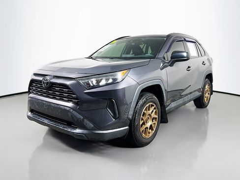 Used 2019 Toyota RAV4 LE image 10