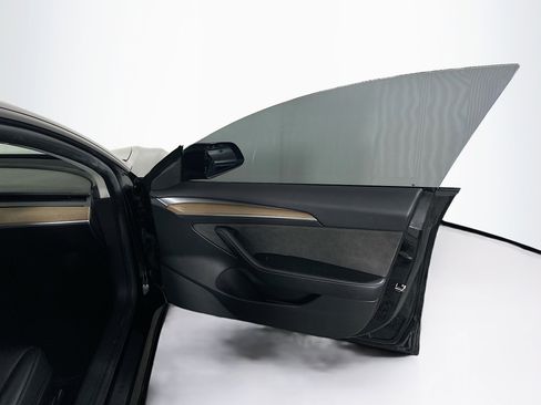 Used 2021 Tesla Model 3 Long Range image 34