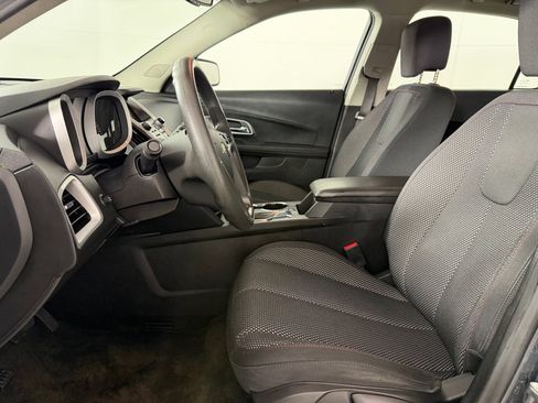 Used 2017 Chevrolet Equinox LS AWD/4WD image 9