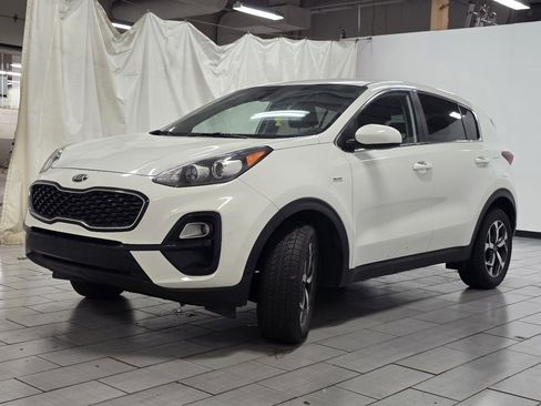 Used 2020 Kia Sportage LX image 10