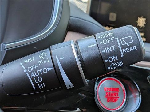 Used 2022 Acura MDX FWD w/ Technology Package image 11