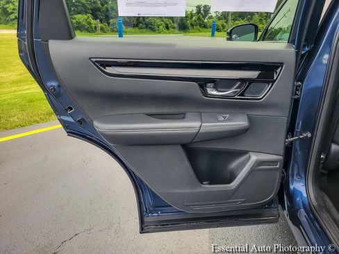 Used 2023 Honda CR-V EX-L image 23