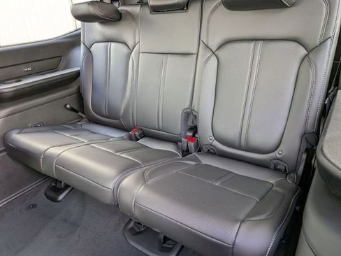 New 2026 Jeep Grand Wagoneer 4WD image 27