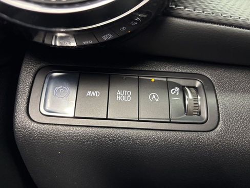 New 2026 Chevrolet Equinox LT w/ Convenience Package II AWD/4WD image 26