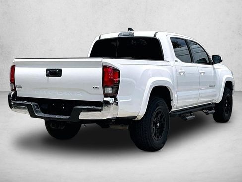 Used 2020 Toyota Tacoma SR5 RWD image 2