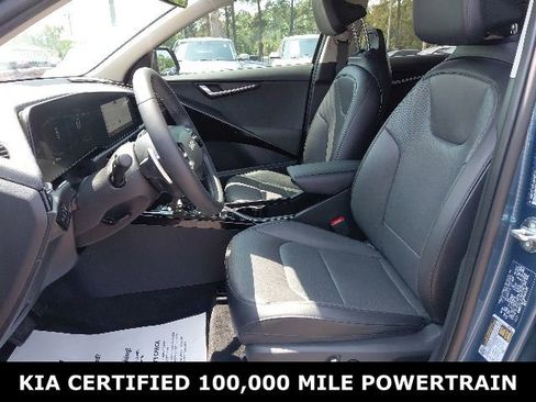 Certified 2025 Kia Niro FWD image 23
