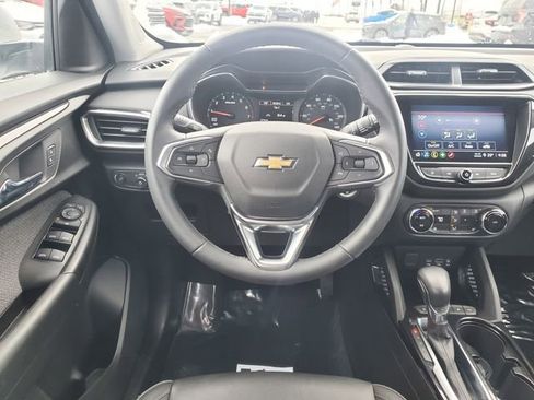 Certified 2021 Chevrolet TrailBlazer LT w/ Premium Seating Package image 17
