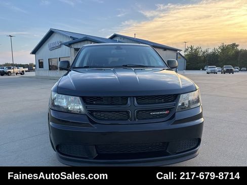 Used 2019 Dodge Journey SE image 29