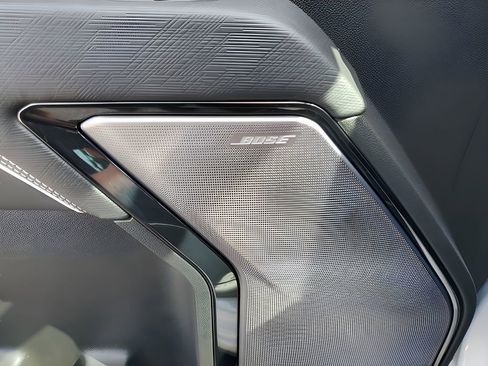 Used 2025 GMC Sierra 1500 AT4X image 28