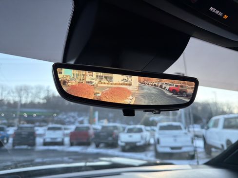 Used 2023 GMC Sierra 1500 AT4X image 19