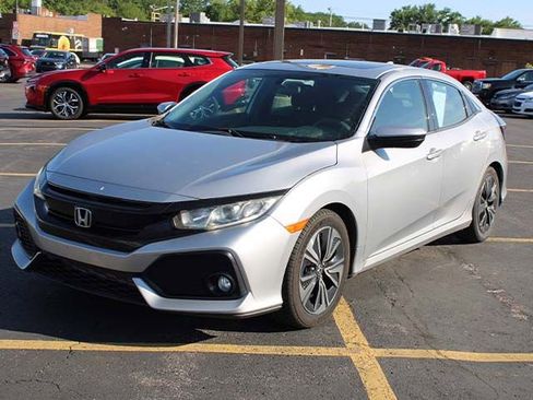 Used 2017 Honda Civic EX image 2