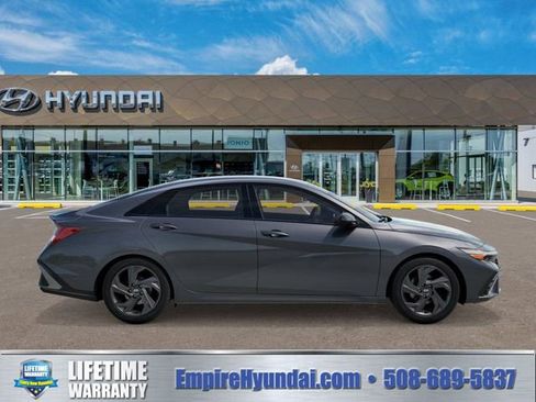 New 2026 Hyundai Elantra Sport image 7