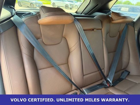Certified 2023 Volvo XC60 B5 Plus AWD/4WD image 34